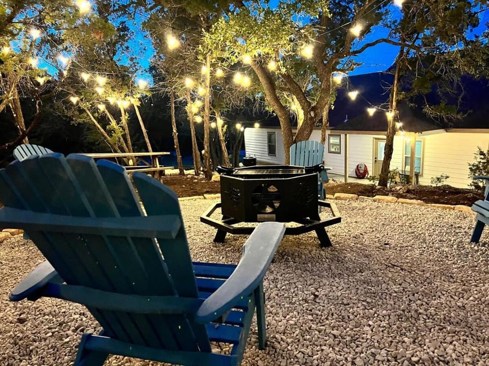 Patio, Night