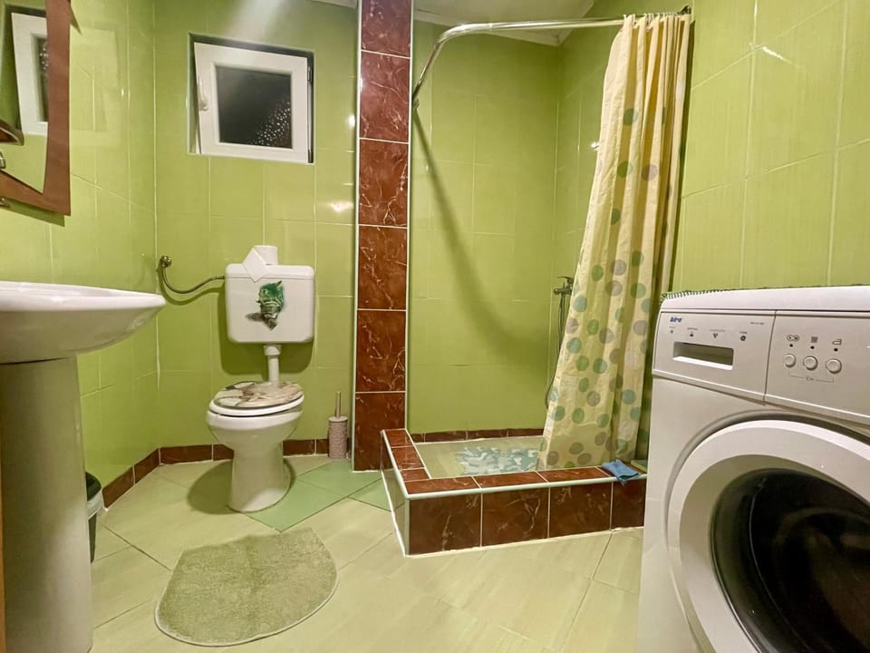 Toilet, Bathroom