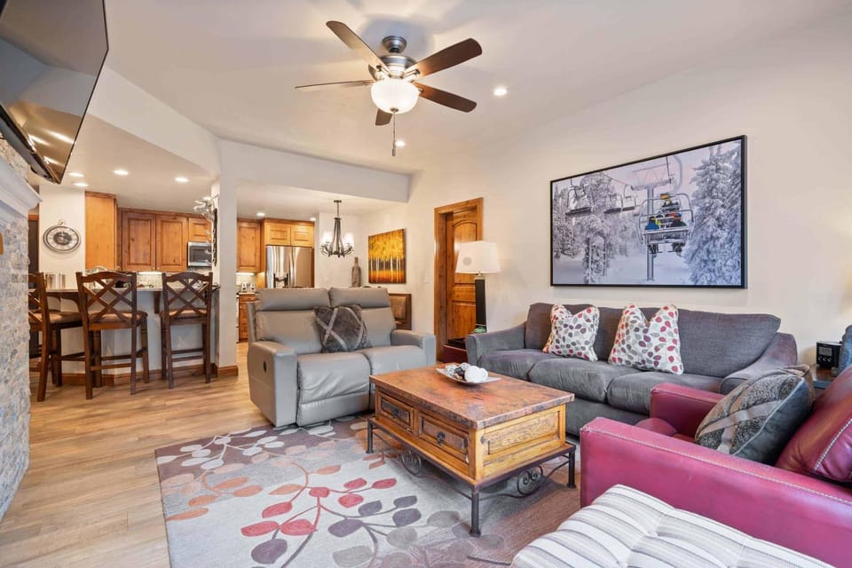 The Charter at Beaver Creek F250 Apartment in Beaver Creek