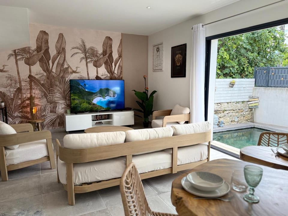 La Dolce Villa - Bali&les Cévennes Villa in Alès