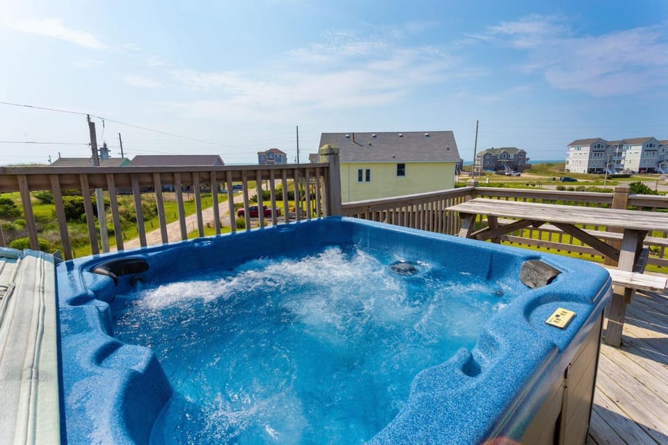 8907 - Halcyon Sea House in Hatteras Island