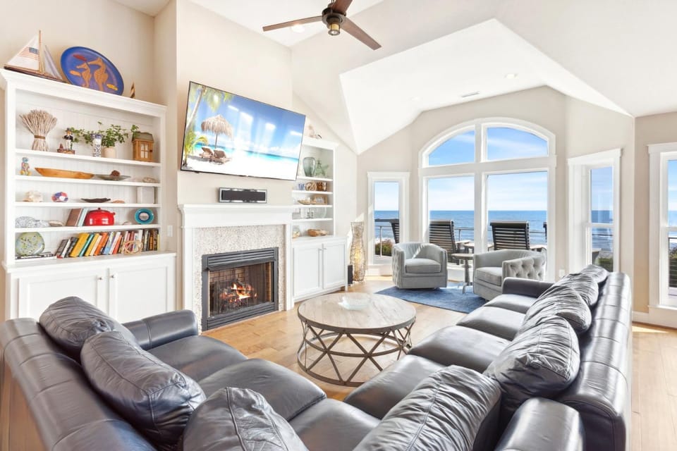 1613 - Awakening Sun House in Corolla