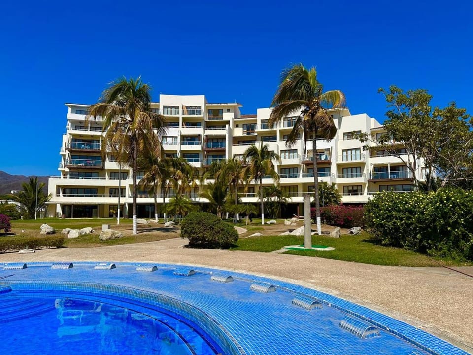 B Nayar Condominio 403, La Cruz de Huanacaxtle Apartment in La Cruz de Huanacaxtle
