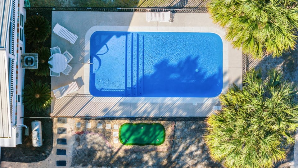 Our Serenity Now with Private Pickleball & Pool House in Alabama