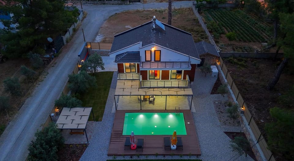 Property building, Night, Pool view, Swimming pool