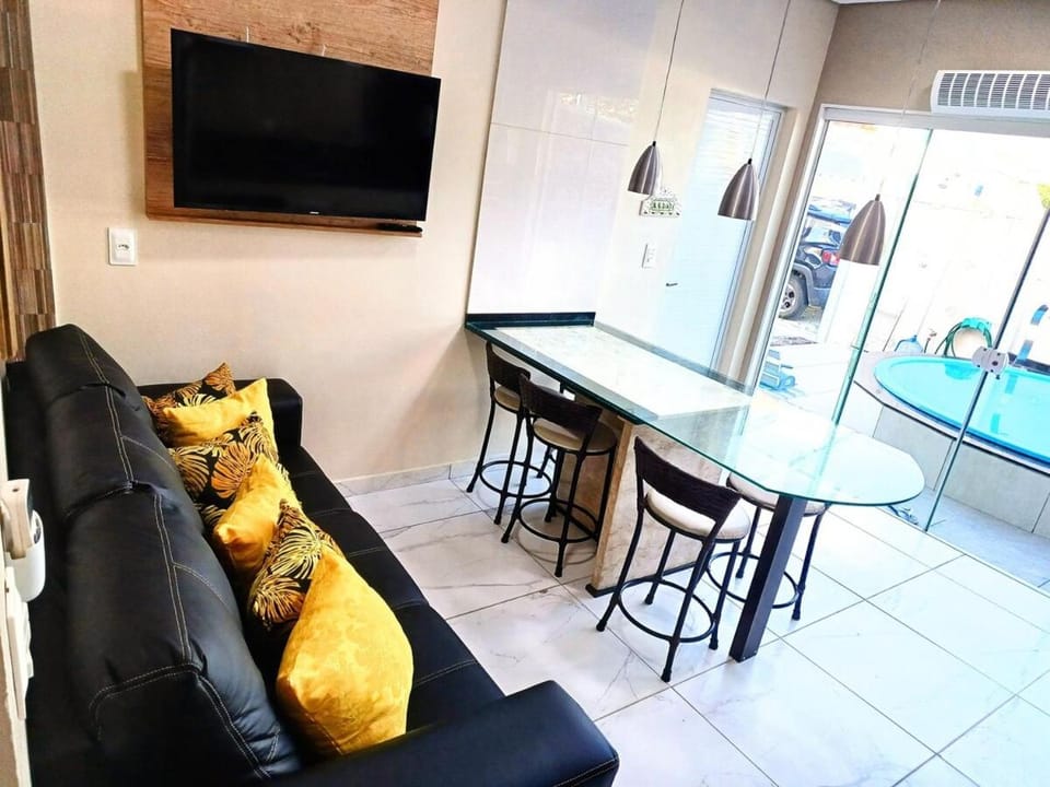 Uma agradável morada para descansar na praia! House in Florianopolis