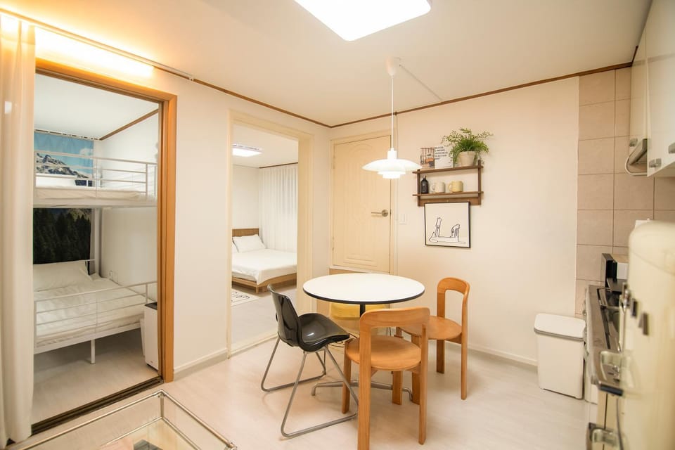 Living room, Dining area
