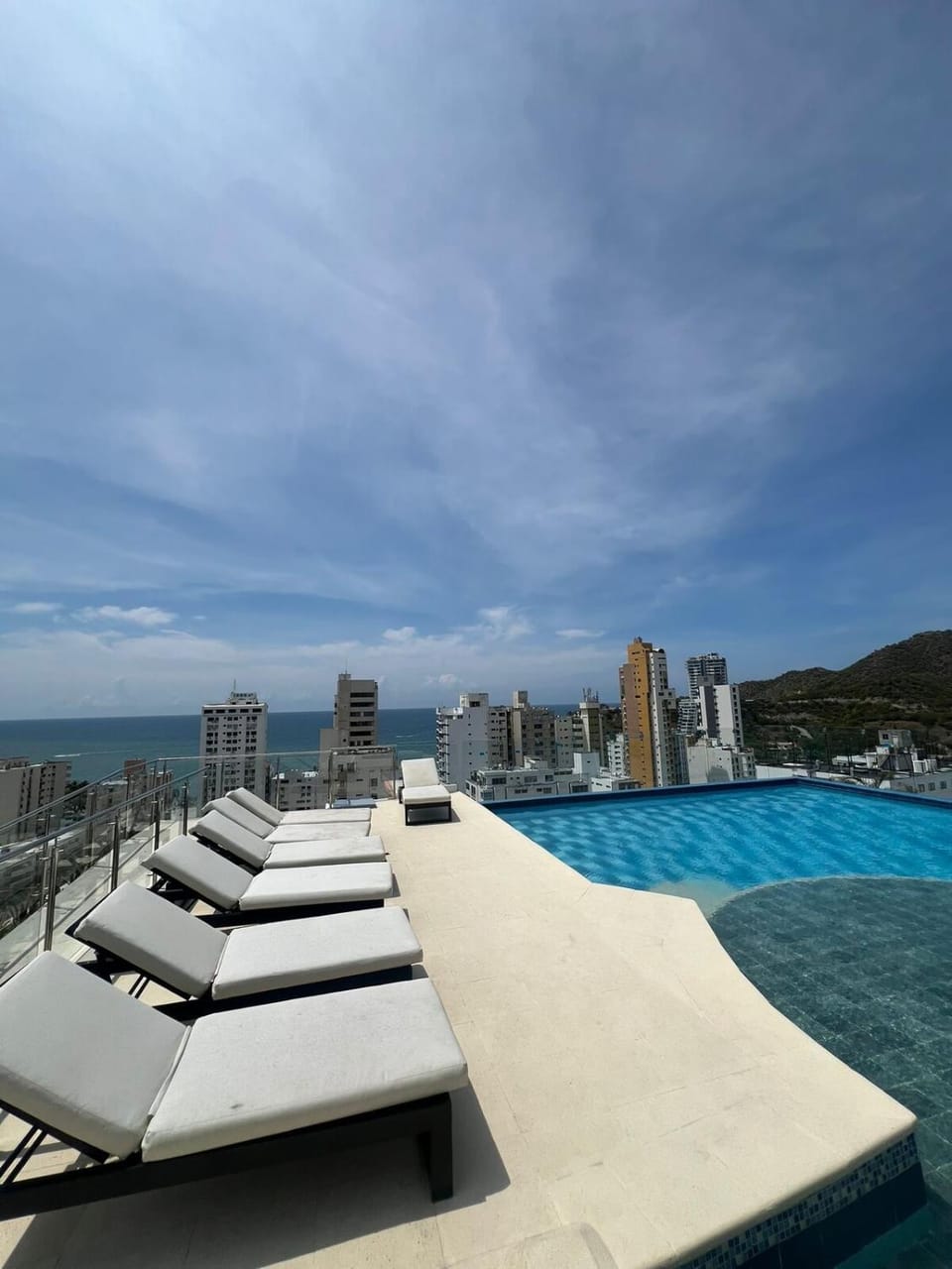 Acogedor apartamento con piscina y vista íncreible! Apartment in Gaira
