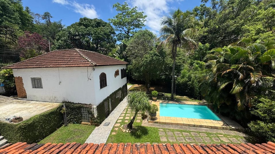 Natural landscape, Bird's eye view, Garden, Garden view, Swimming pool, Parking