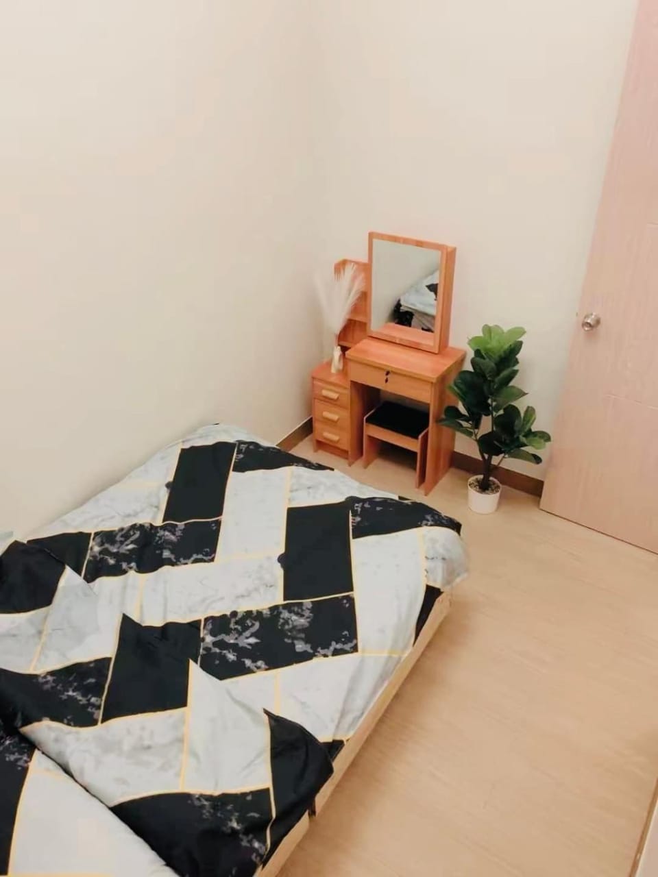 2 BR condo trees residences Netflix Games karaoke Apartment in Quezon City