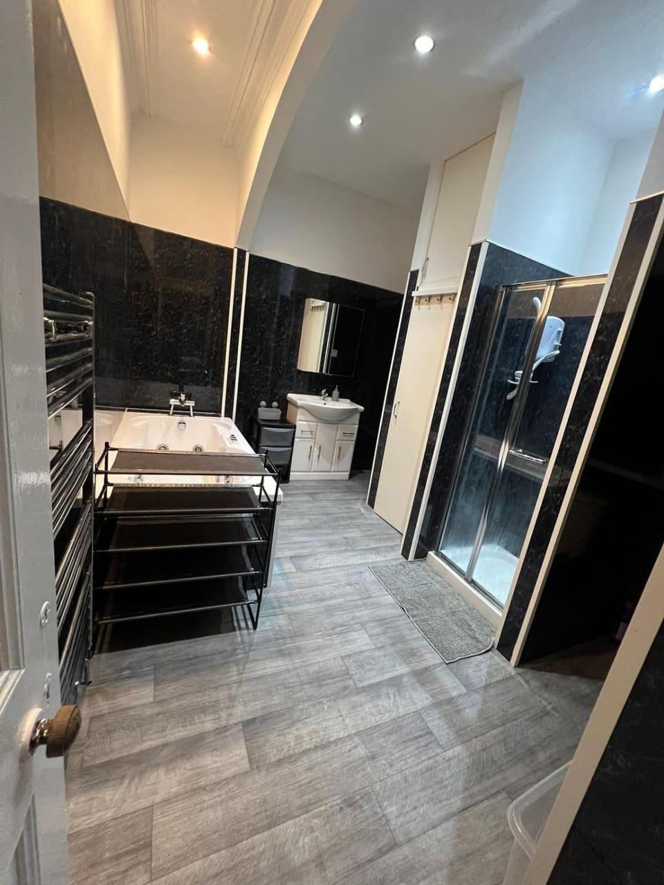 Shower, Bathroom, towels