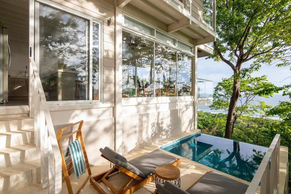 Casa AtrapasueñosEpic View Surfer's Paradise Villa in Santa Teresa Beach