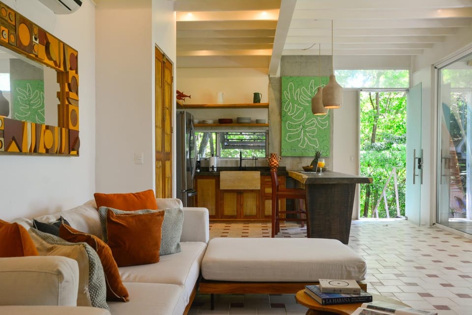 Tree NestNido 2- Ocean view- 5 min walk to beac Apartment in Santa Teresa Beach