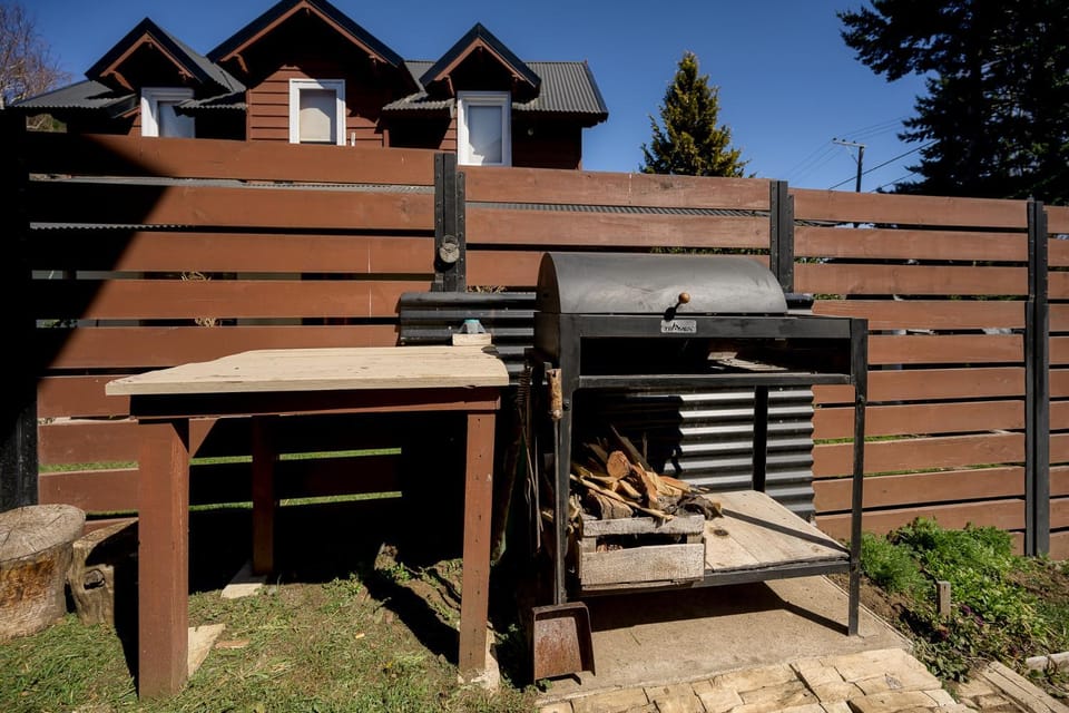 Property building, Patio, Day, BBQ facilities, Balcony/Terrace