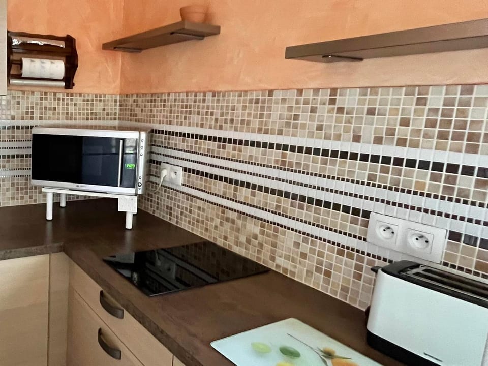 Studio confortable avec parking au centre-ville - FR-1-716-78 Apartment in La Grande-Motte