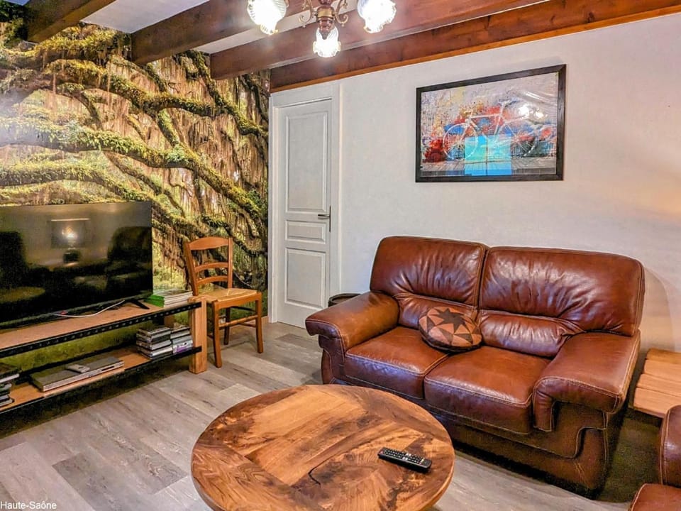 Grande Maison Familiale Rénovée à Froideterre - FR-1-583-374 House in Switzerland