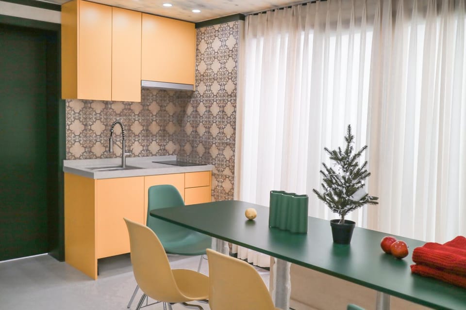 Kitchen or kitchenette