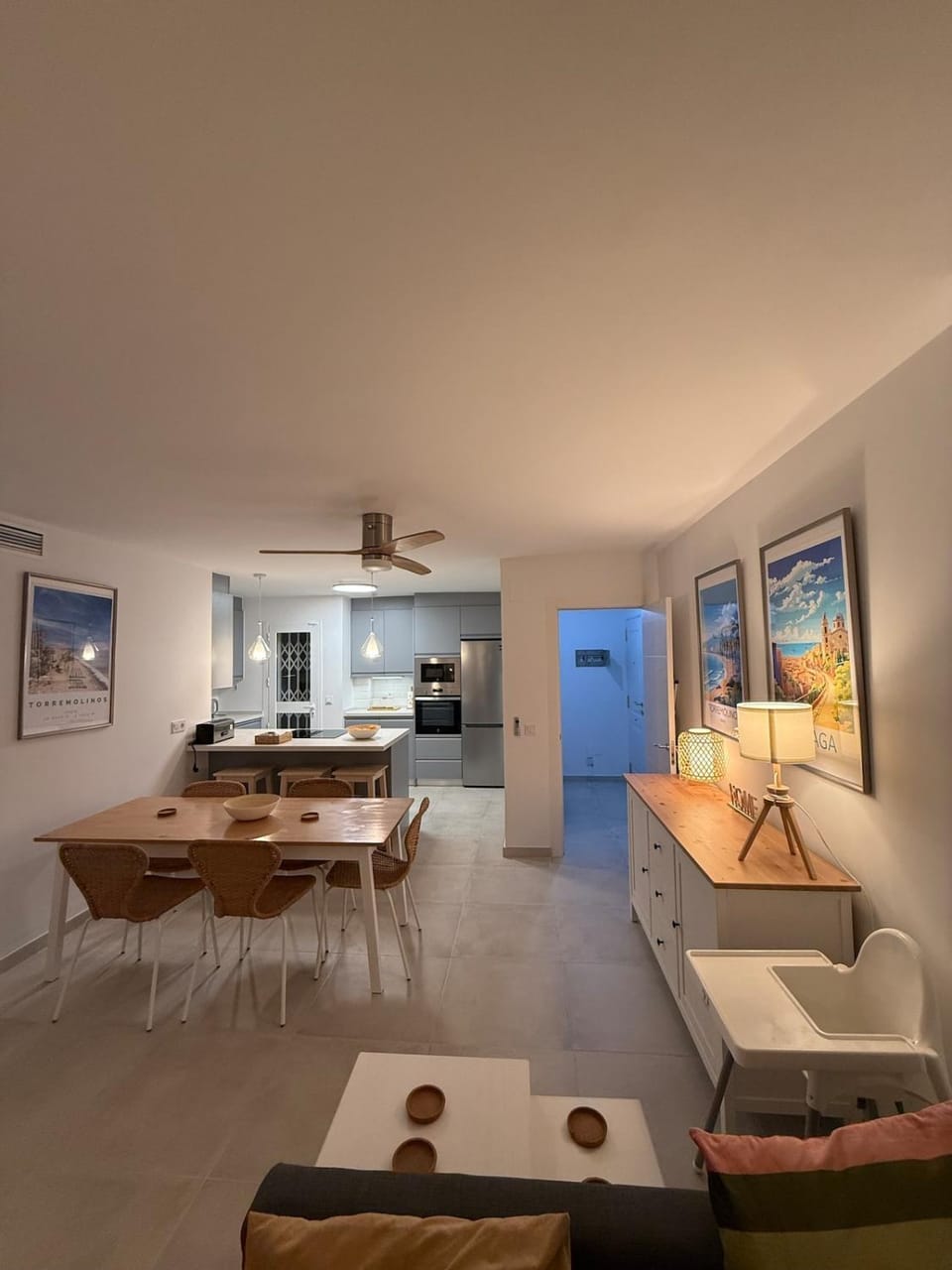 Kitchen or kitchenette, Living room
