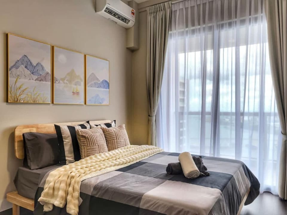 R&F Princess Cove 3BR, Sea View, JB CIQ, by Good Life Homestay House in Johor Bahru