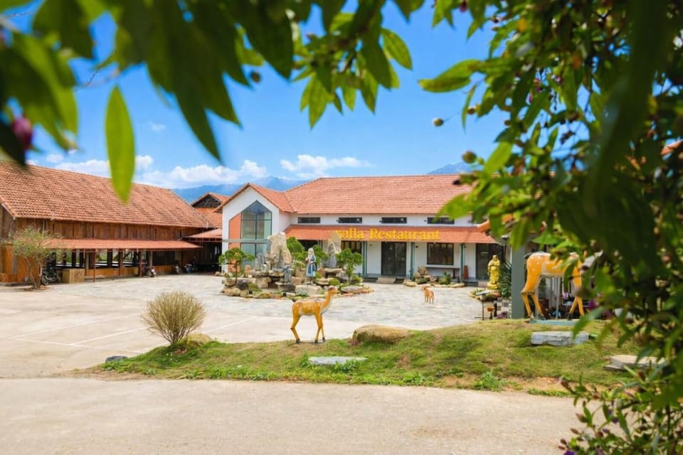 Property building, Day