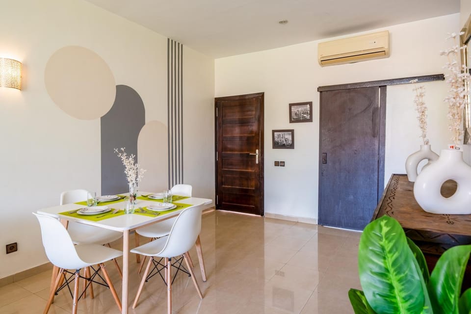 Living room, Seating area, Dining area, air conditioner