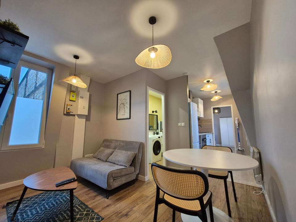 TV and multimedia, Seating area, heating, internet