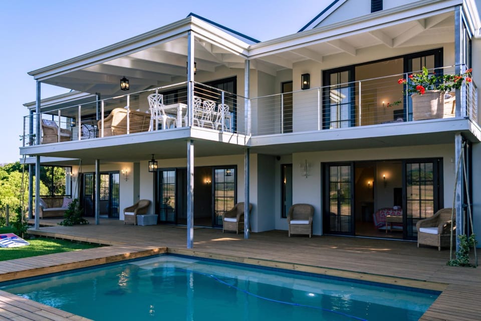 Property building, Patio, Day, View (from property/room), Balcony/Terrace, Pool view, Swimming pool, sunbed