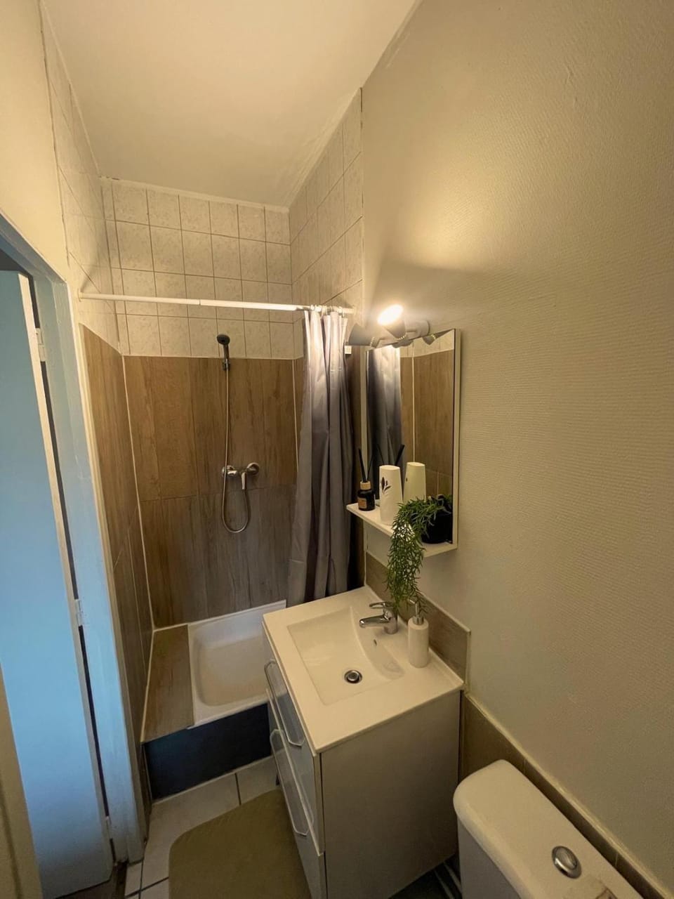 L 'Écrin Ivoire - Comfort and Productivity -Terrasse Apartment in Nouvelle-Aquitaine