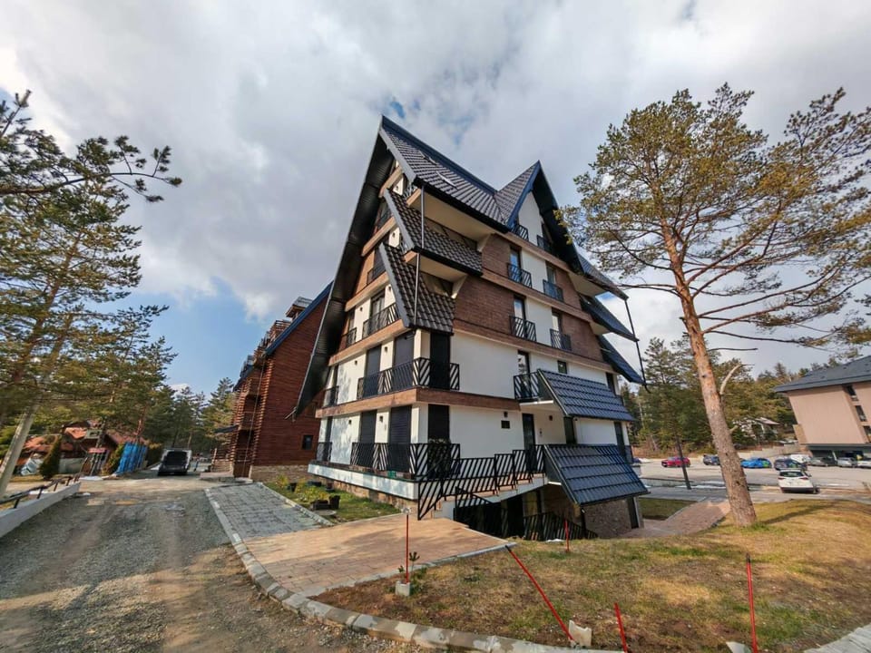 Apartman Serendipity - Vila Nada - Apartment in Zlatibor District, Serbia