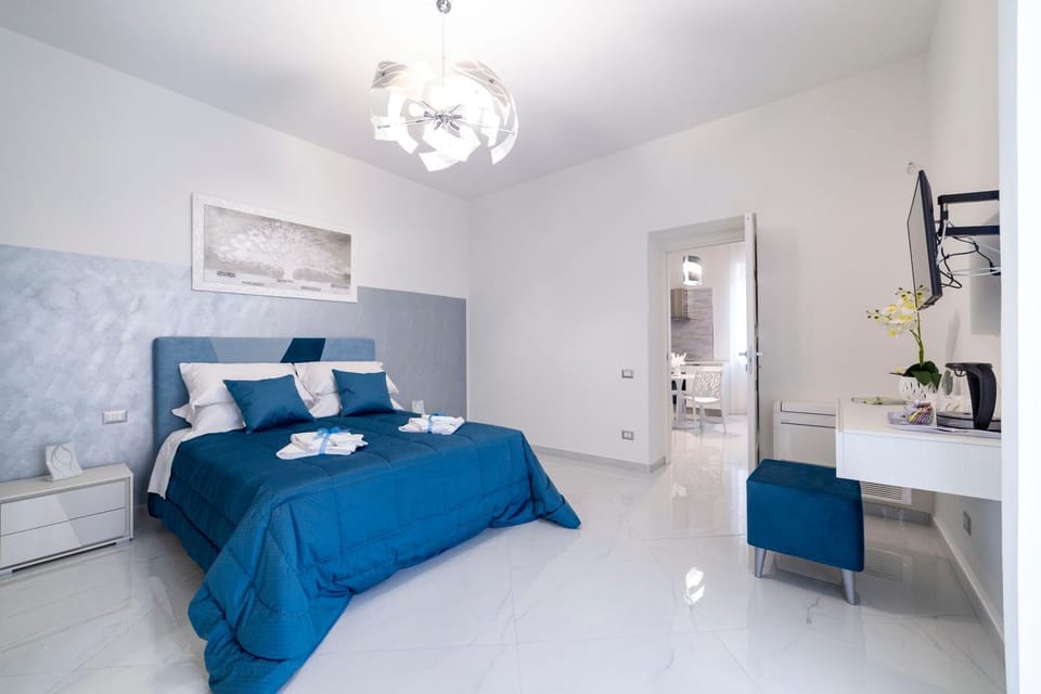 TV and multimedia, Bedroom, air conditioner
