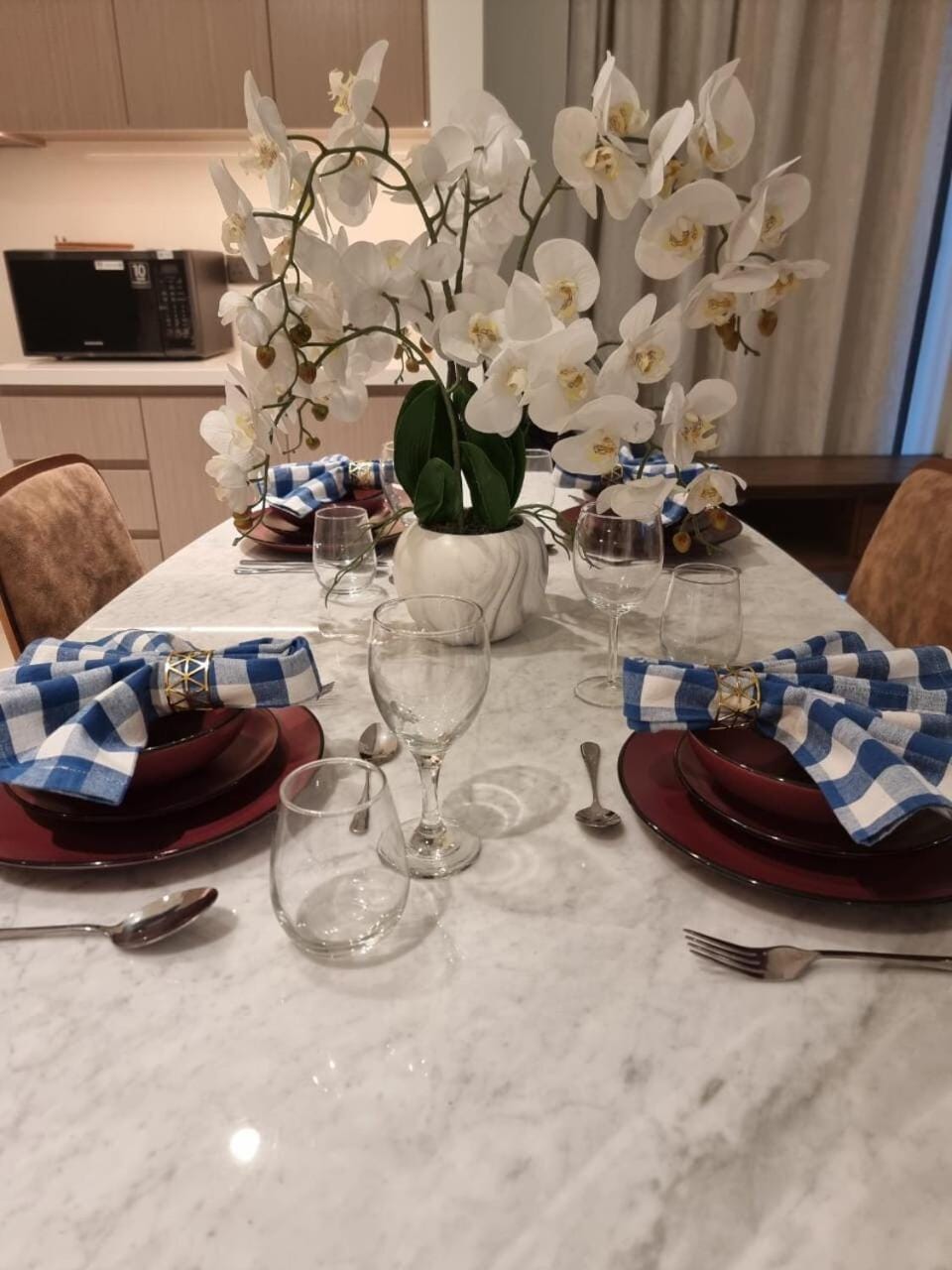 Luxury 2 Bedroom Act 1 Apartment Apartment in Dubai