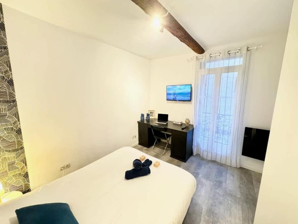 Chambre Orb 1 etage Bed and Breakfast in Béziers