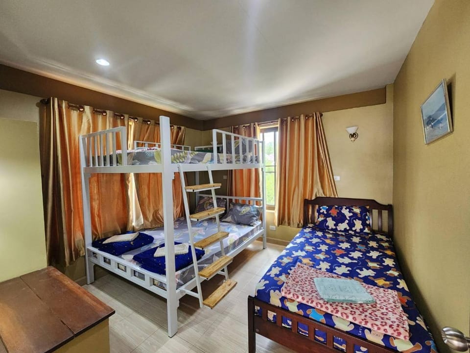 สองขุนเขาพูลวิลล่า Villa in Laos
