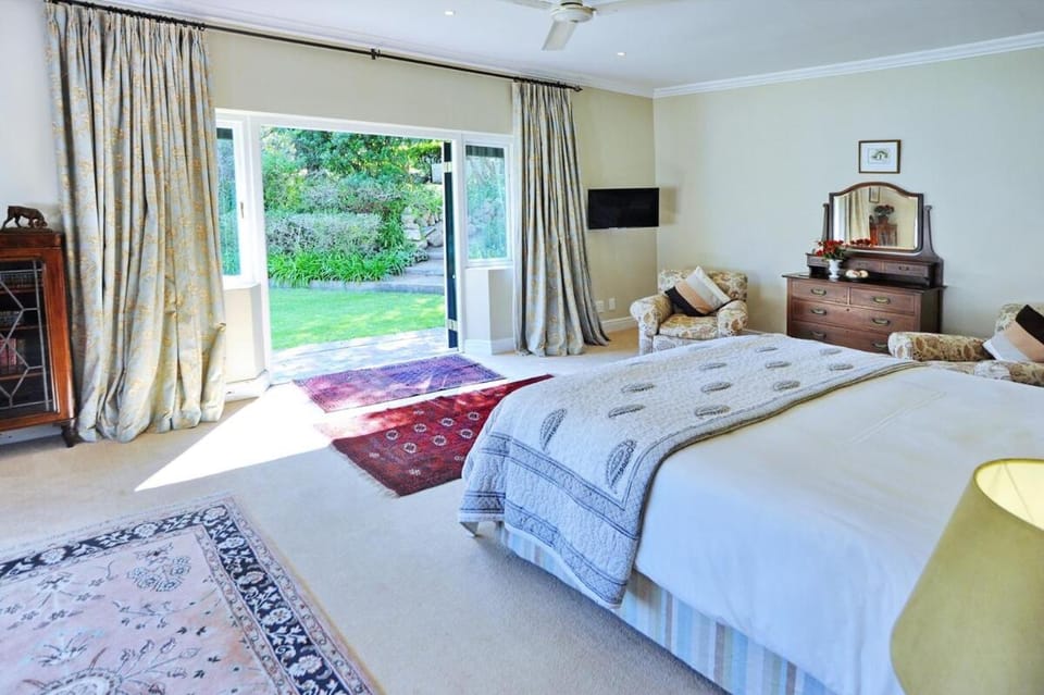 Gledsmuir Spacious Homestead Villa in Western Cape