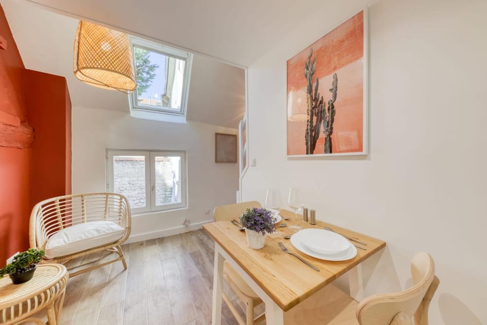 Terracotta Apartment in Poissy