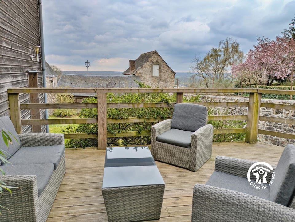 Patio, View (from property/room), Balcony/Terrace
