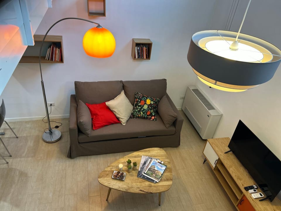 Il Rifugio Moderno next to Metro Anagnina, Free Parking and Wifi Apartment in Rome