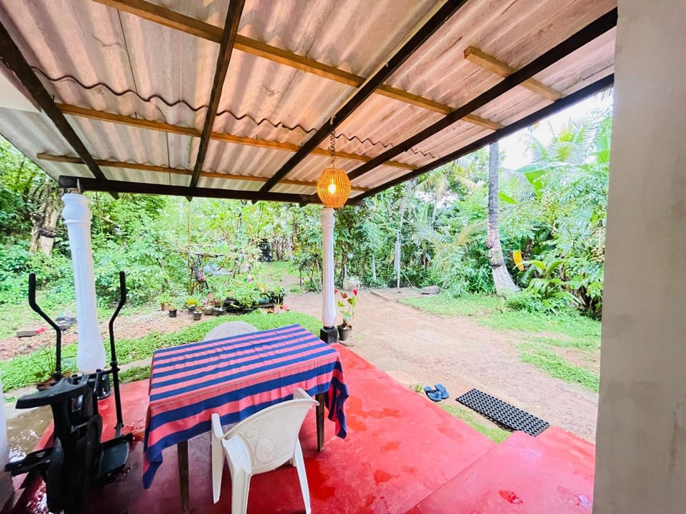 Day, Garden, Dining area, Garden view