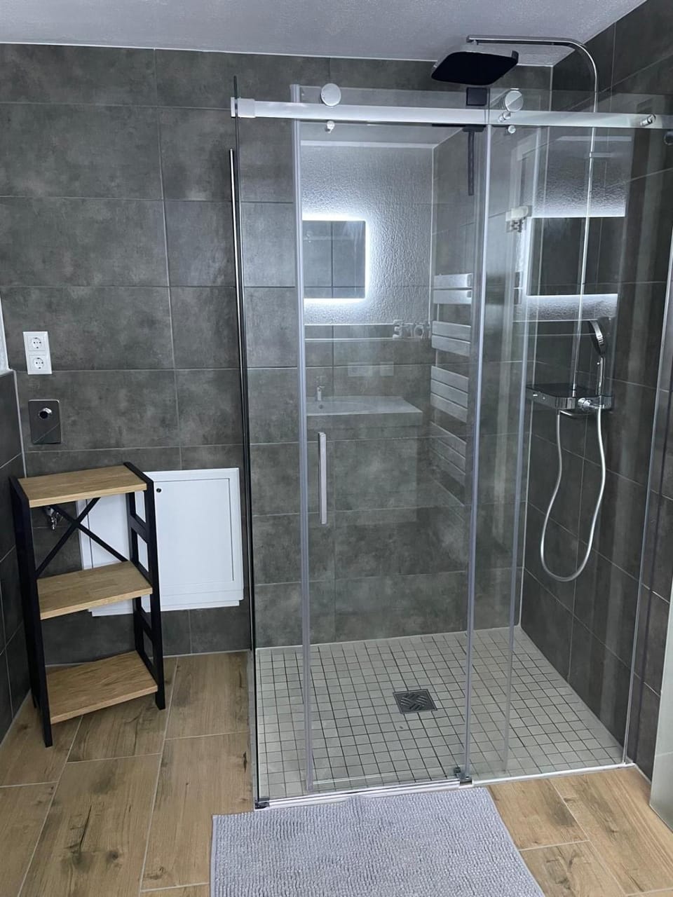 Shower, Bathroom
