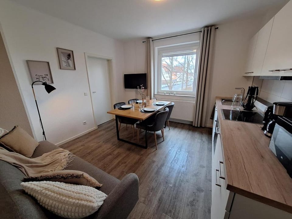 for 4 - parking space for car - Internet Apartment in Bielefeld