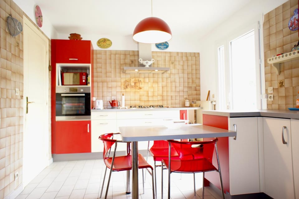 Dining area, dishwasher, oven, stove