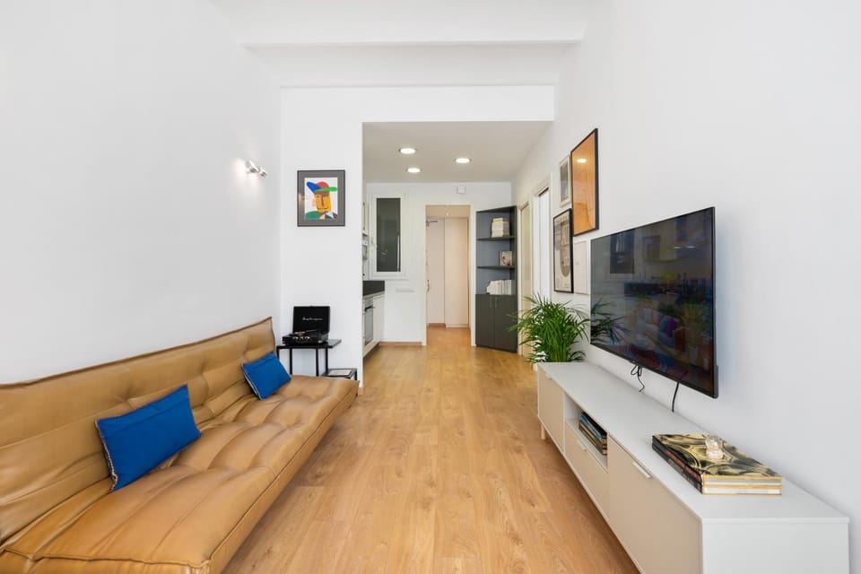 Sants Station Base 500Mb Wi-Fi AC Apartment in L'Hospitalet de Llobregat