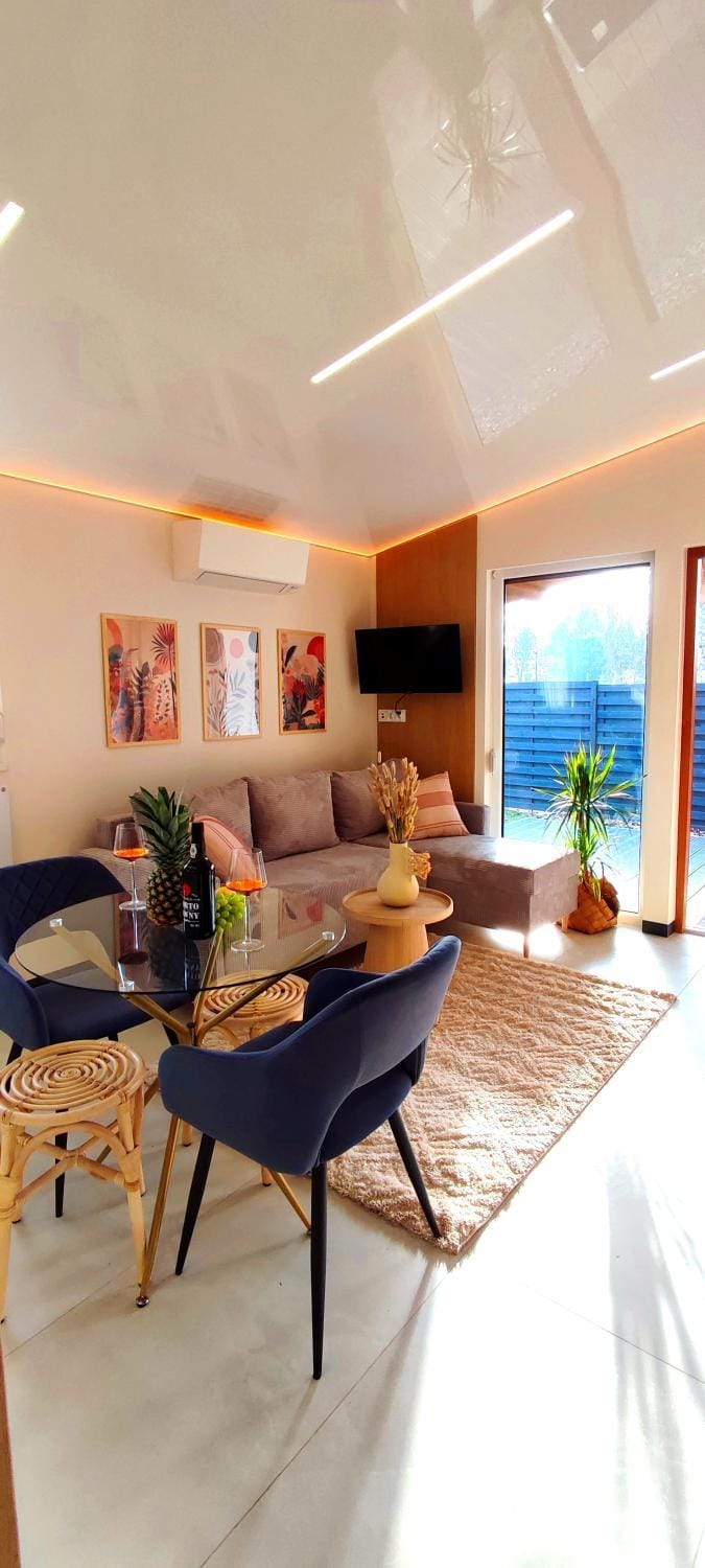 Natural landscape, Living room, Seating area, Dining area