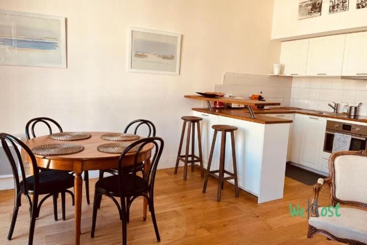 Attractive T2 flat on Place de la Bourse Apartment in Bordeaux