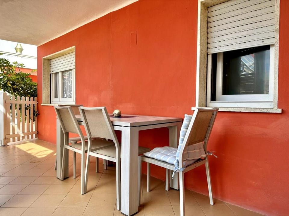 Golden Luxe - Beach house Red Moon Apartment in Emilia-Romagna