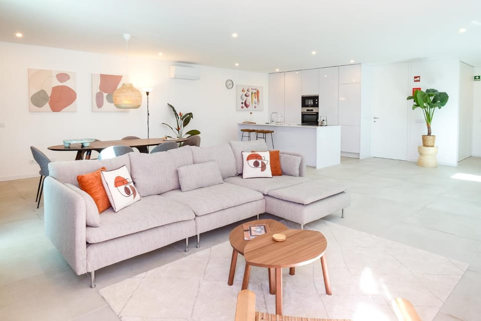 Living room, Dining area, kitchen