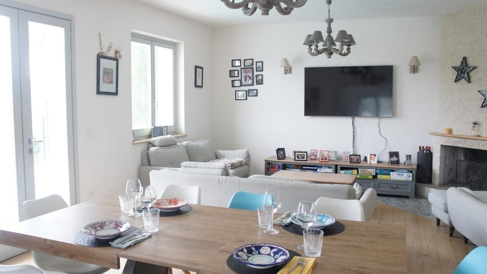 Property building, Living room