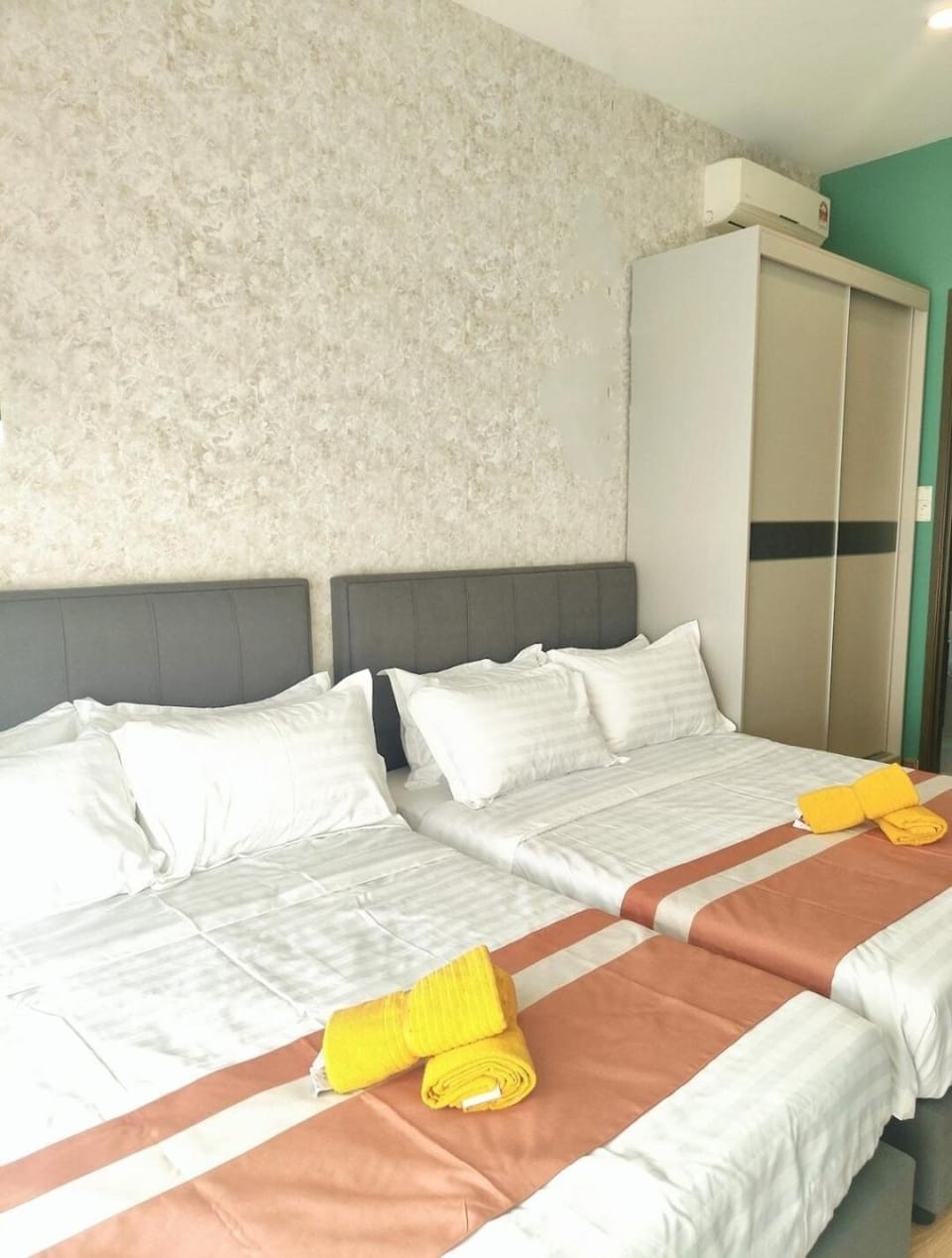 16Johor, nearCIQ, Danga bay Free parking 3BR 15pax Apartment in Johor Bahru