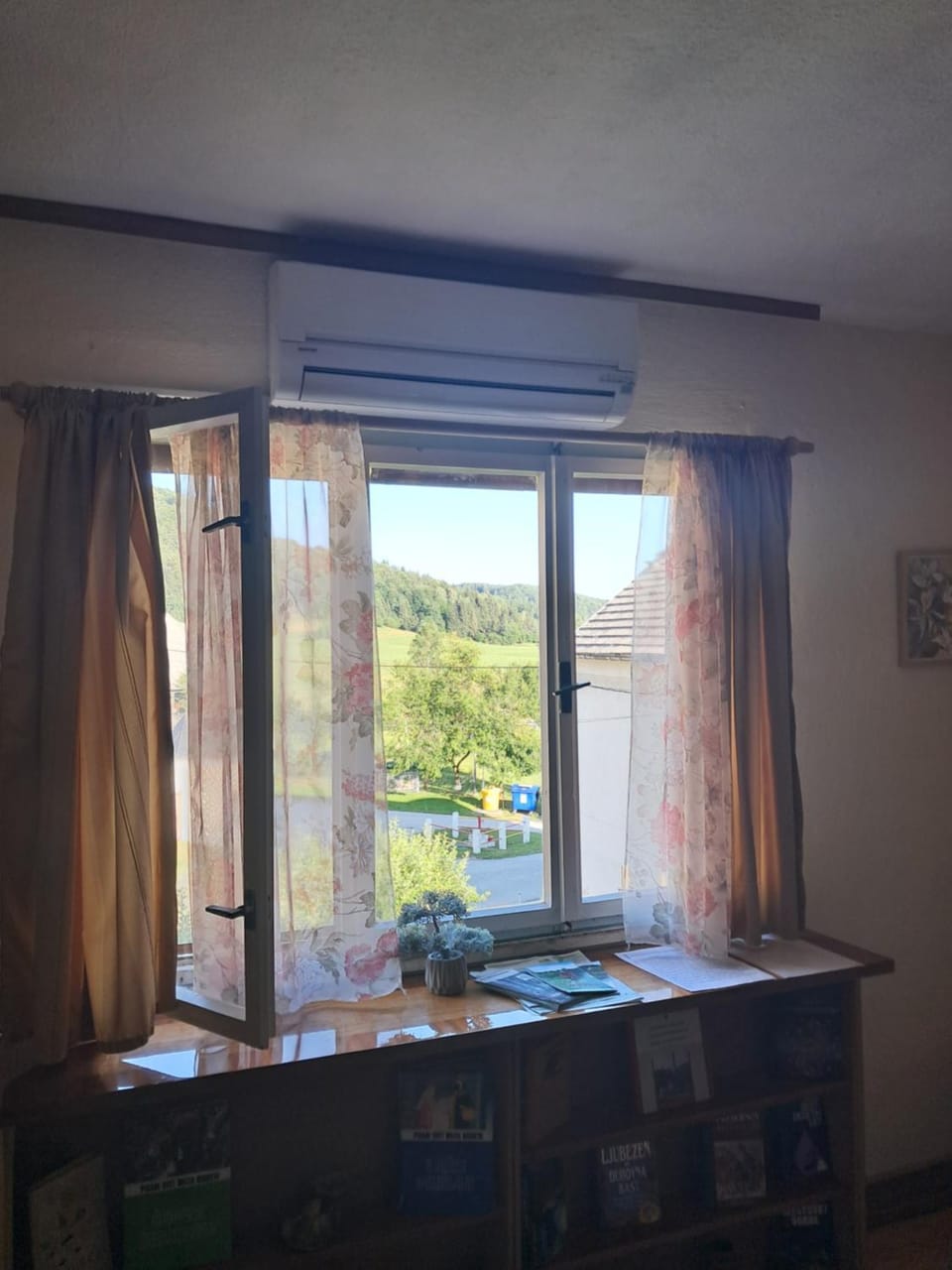 Art & Sun Apartment in Slovenia