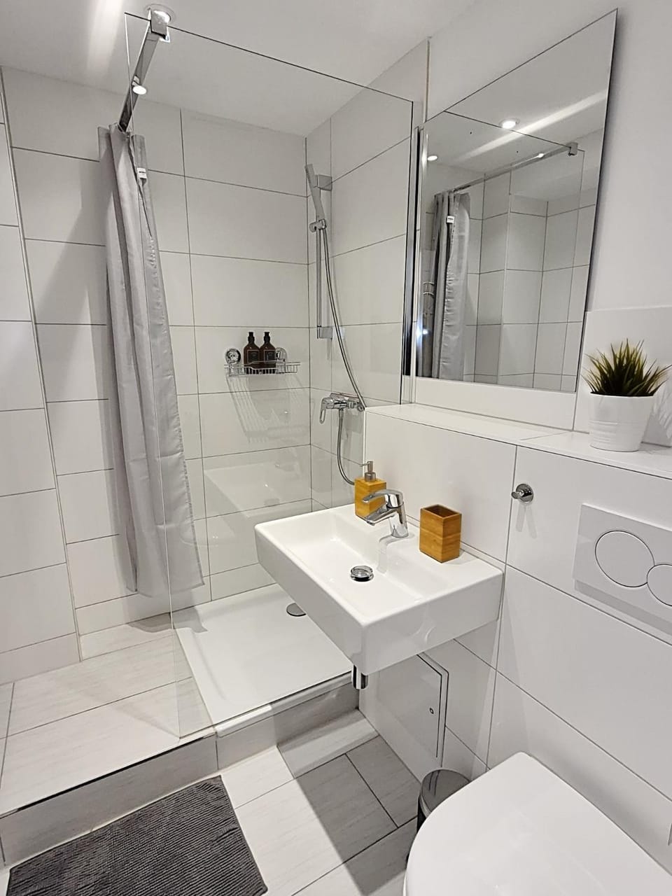 Shower, Bathroom, towels